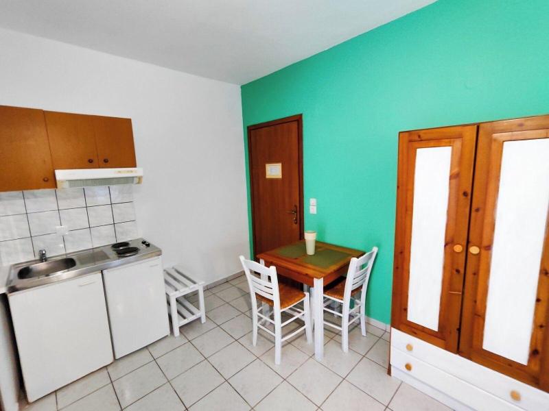 Ellinas Hotel image