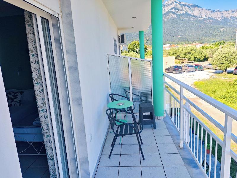 Ellinas Hotel image
