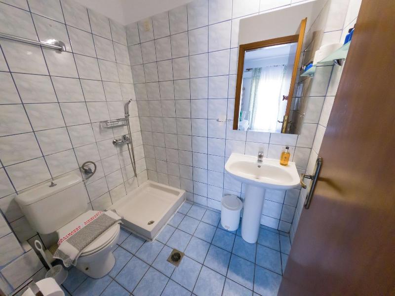 Ellinas Hotel image