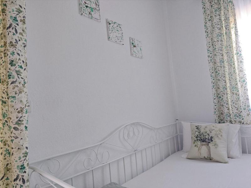 Ellinas Hotel image