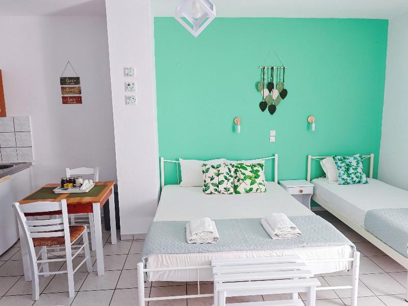 Ellinas Hotel image