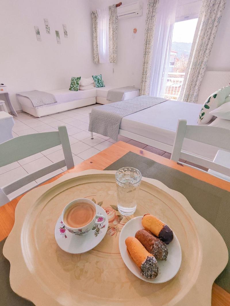 Ellinas Hotel image