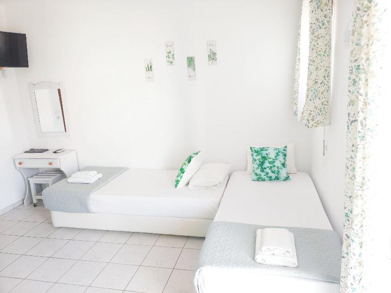 Ellinas Hotel image