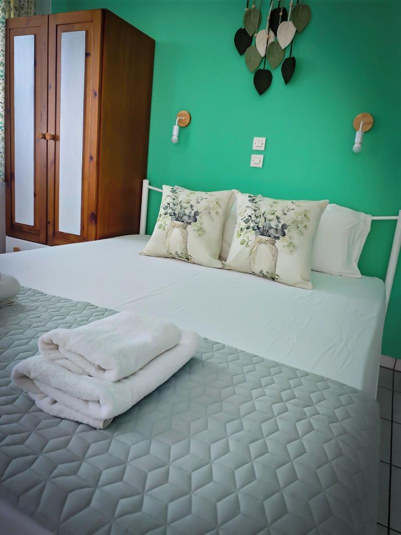 Ellinas Hotel image