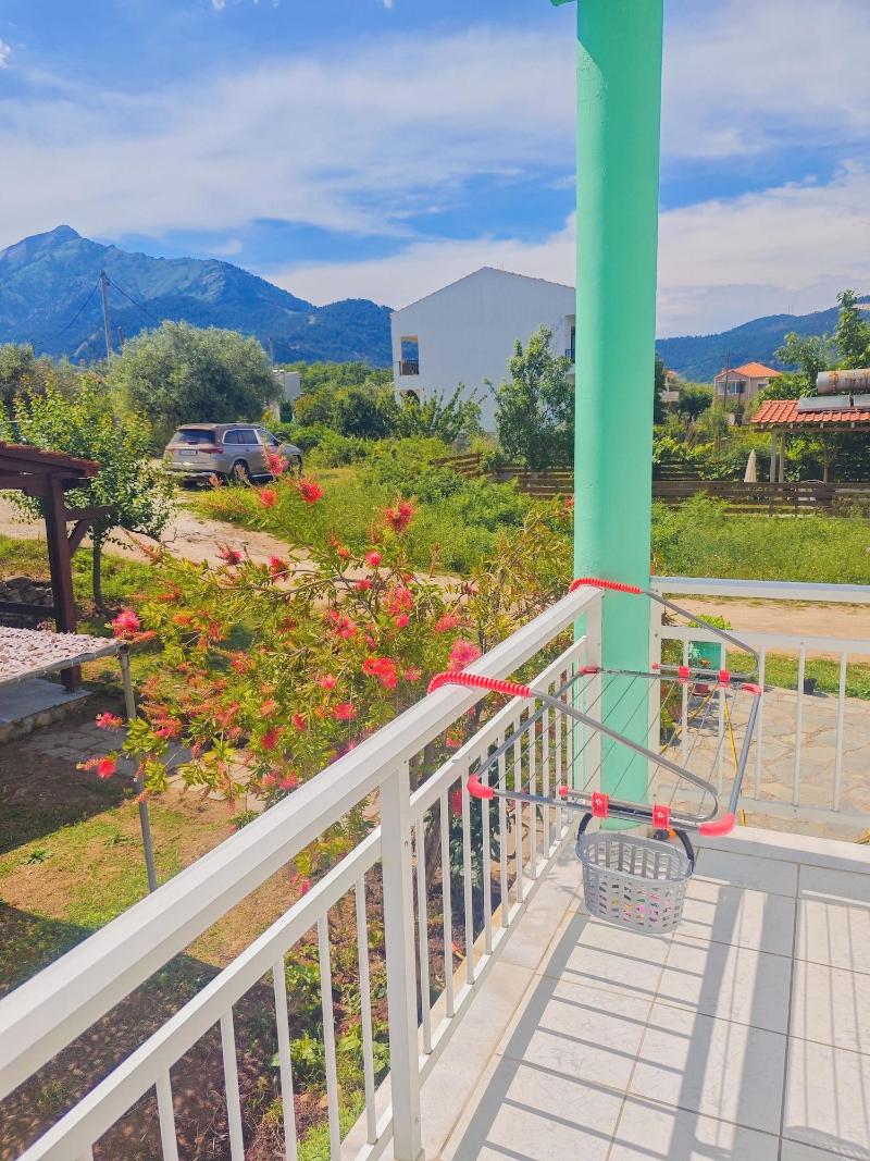 Ellinas Hotel image