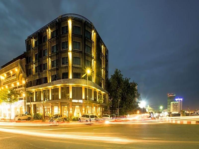 Almond Hotel Bassac River image