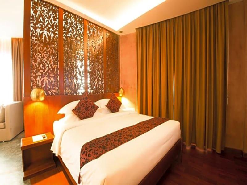 Almond Hotel Bassac River image