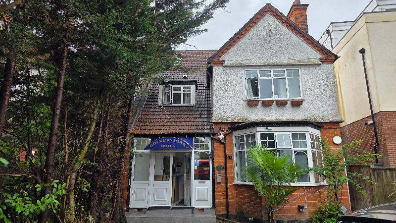 GOLDERS PARK HOTEL