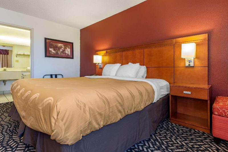 Quality Inn Falconer - Jamestown image