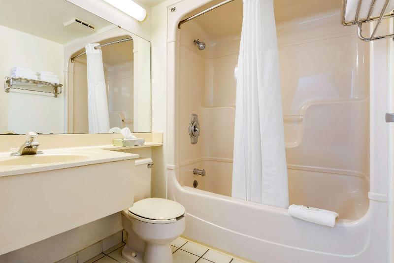 Quality Inn Falconer - Jamestown image