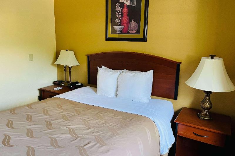Quality Inn & Suites Prestonsburg image