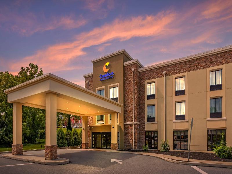 Comfort Inn & Suites Gap Amish Country image