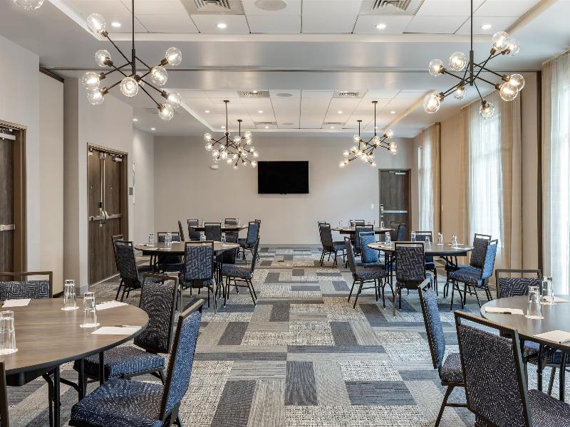 DoubleTree by Hilton Summerville Nexton image 10