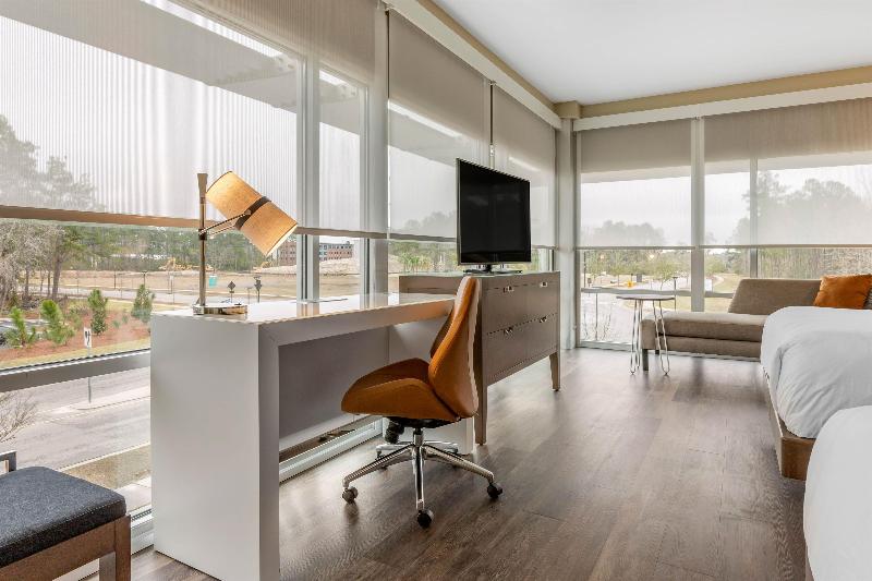 DoubleTree by Hilton Summerville Nexton image