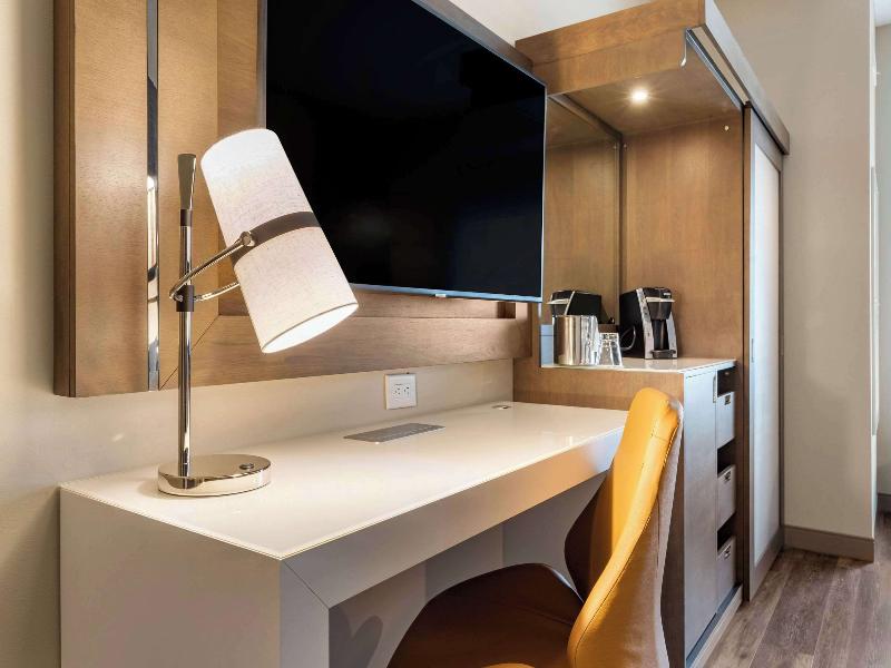 DoubleTree by Hilton Summerville Nexton image