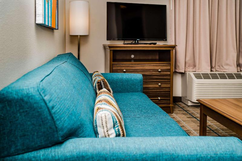 Mainstay Suites image