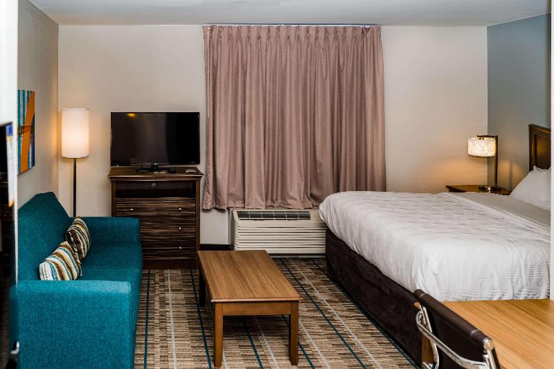 Mainstay Suites image