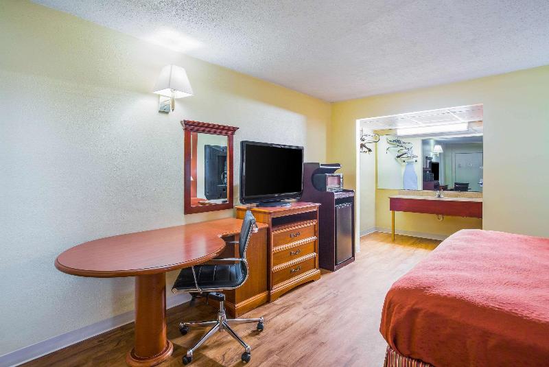 Rodeway Inn Bonifay image