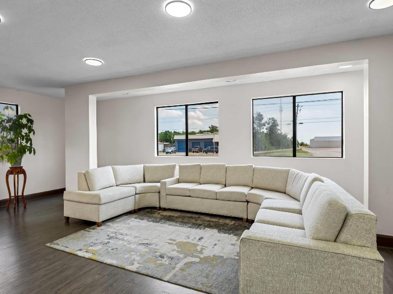 Econo Lodge Greenville image