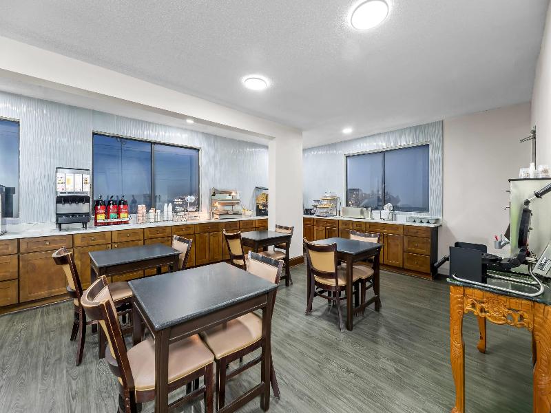 Econo Lodge Greenville image
