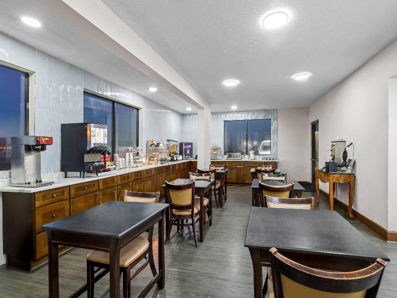 Econo Lodge Greenville image