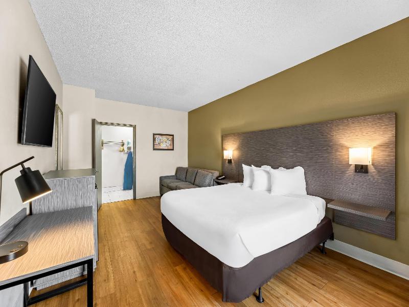 Econo Lodge Greenville image