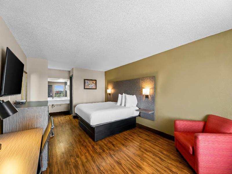 Econo Lodge Greenville image