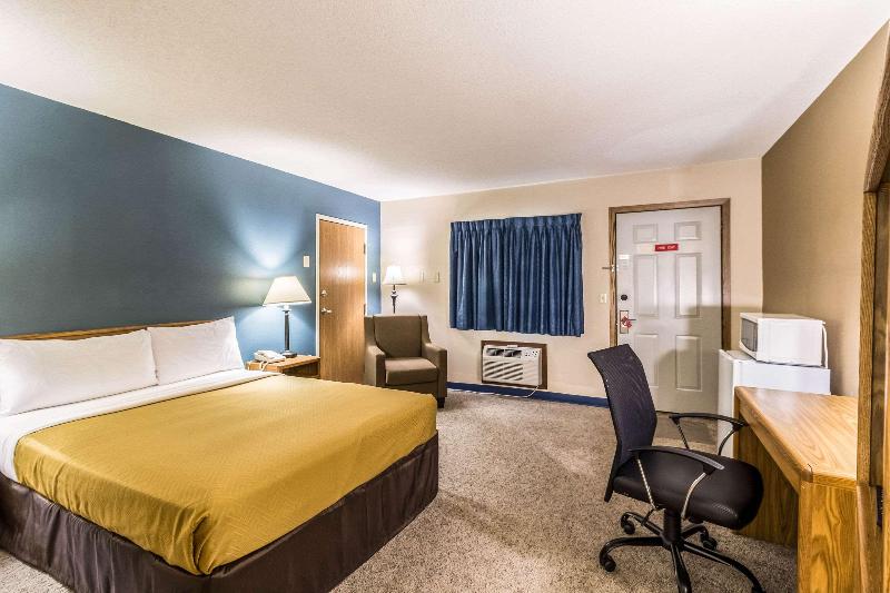 Econo Lodge image