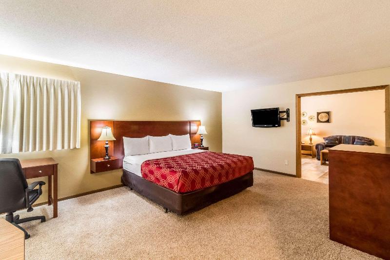 Econo Lodge image