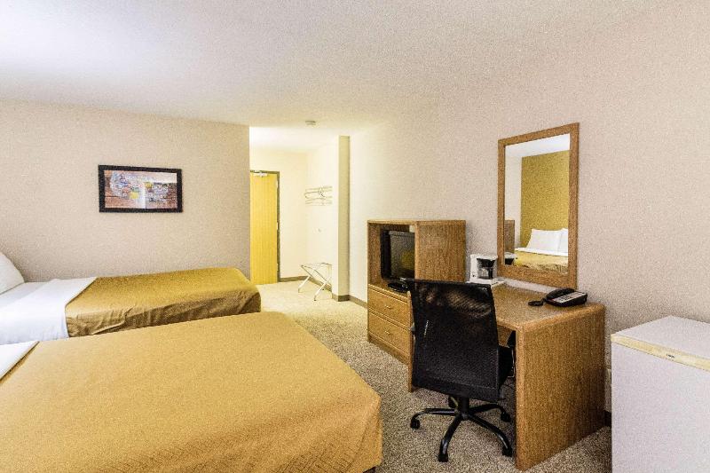 Econo Lodge image