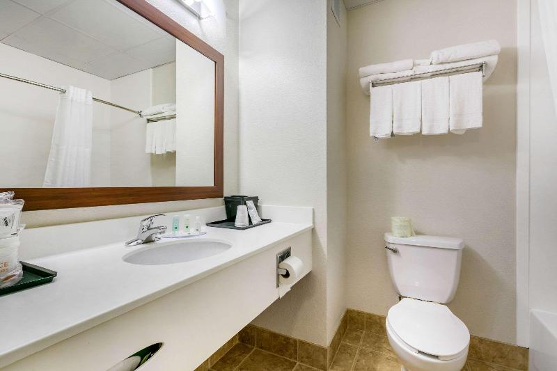 Quality Inn image