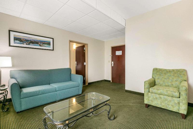 Quality Inn image
