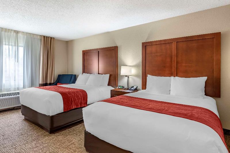 Comfort Inn & Suites Middletown - Franklin image