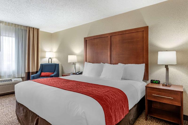 Comfort Inn & Suites Middletown - Franklin image