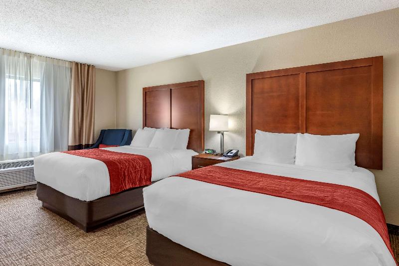Comfort Inn & Suites Middletown - Franklin image