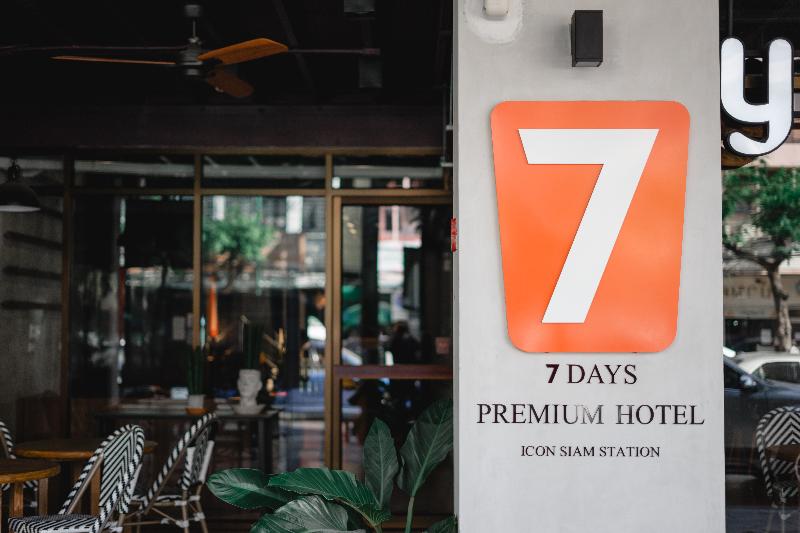 7 Days Premium at Icon Siam Station