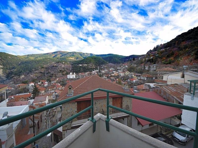 Christys Palace Hotel image