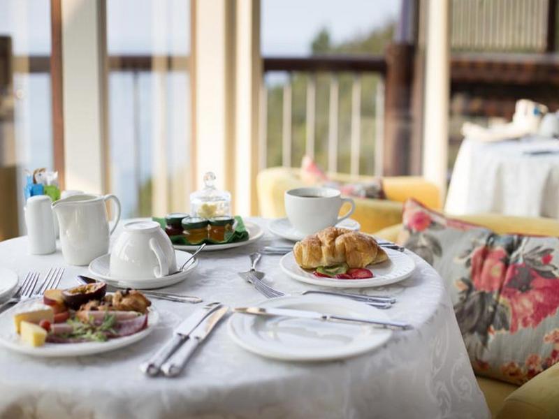 The Fernery Lodge and Chalets image 4