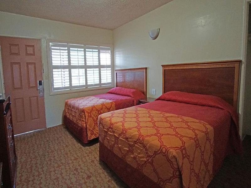Rosa Bell Motel Los Angeles image