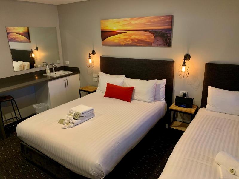 Merewether Motel image