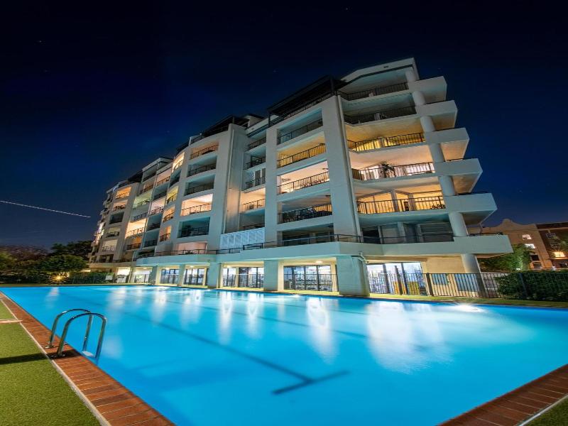 Goldsborough Place Apartments image