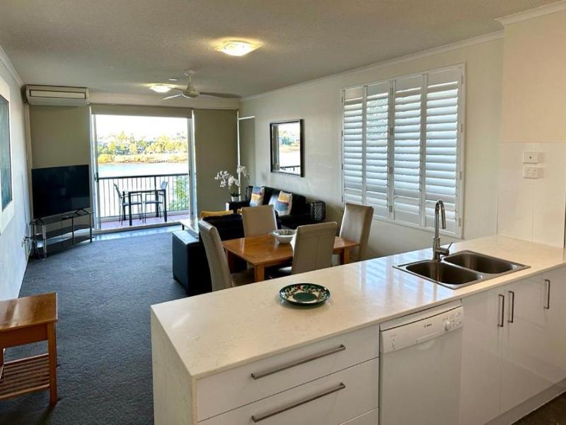 Goldsborough Place Apartments image