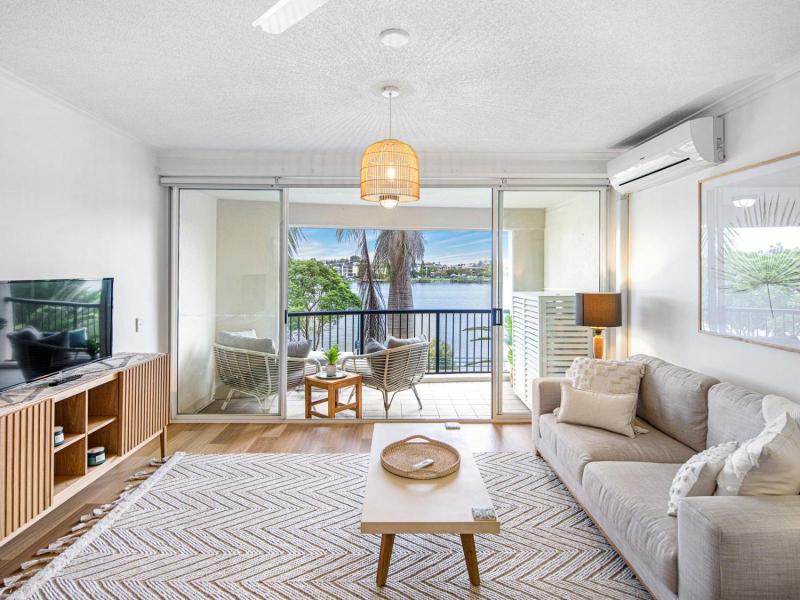 Goldsborough Place Apartments image