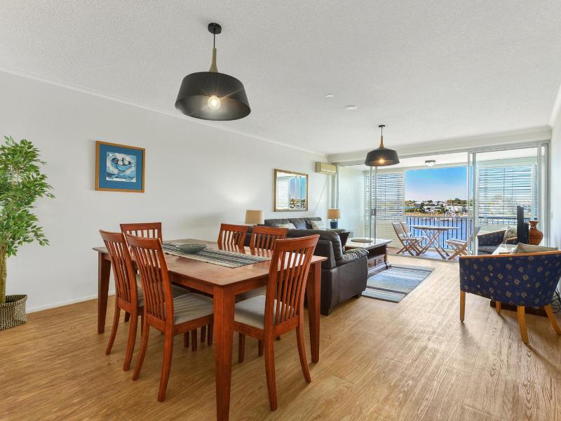 Goldsborough Place Apartments image