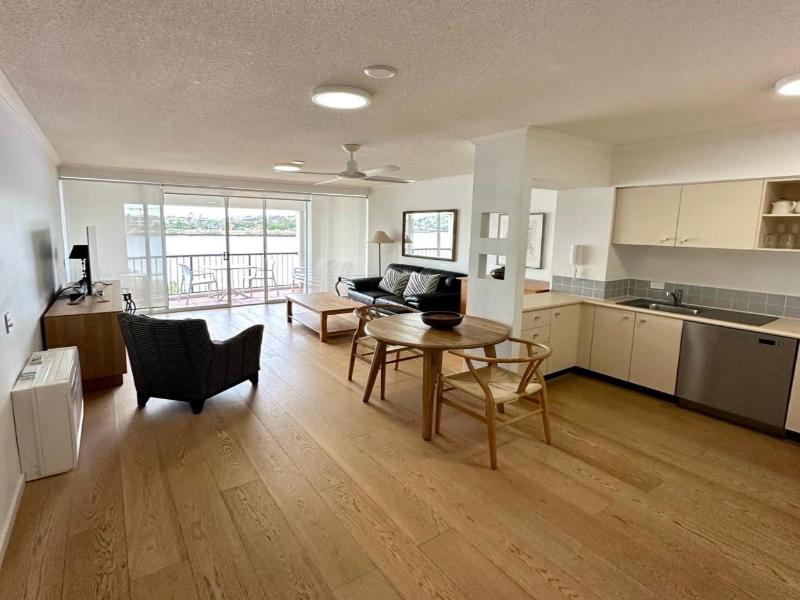 Goldsborough Place Apartments image