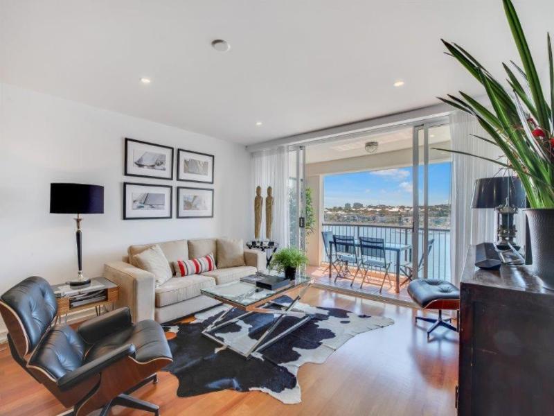Goldsborough Place Apartments image