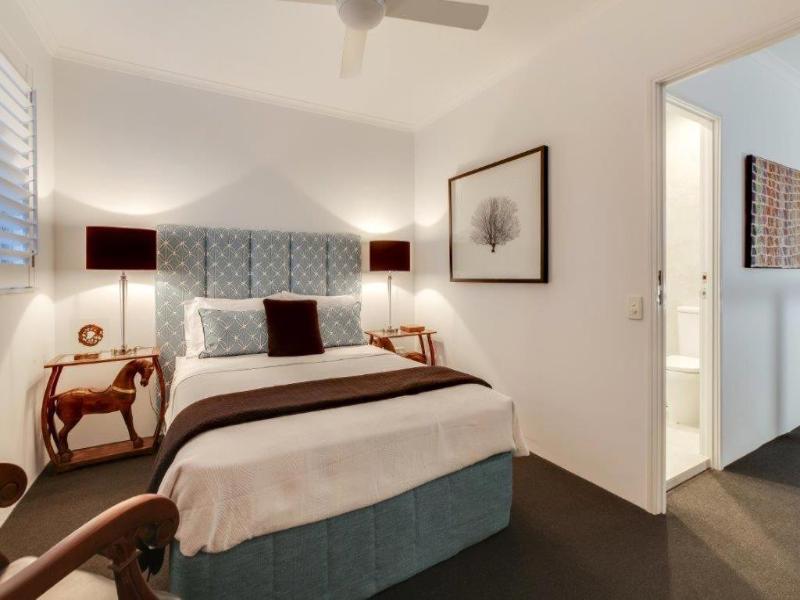Goldsborough Place Apartments image