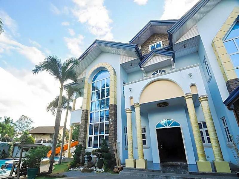 Villa Jhoana Resort image