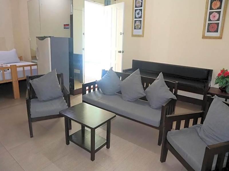 Coolmartin Resort image