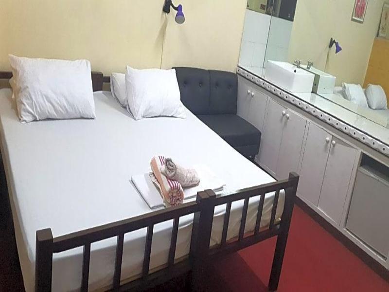Coolmartin Resort image
